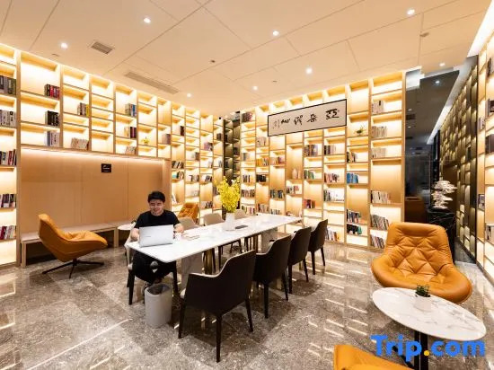Atour Hotel Zhuzhou Xiangjiang Fengguangdai