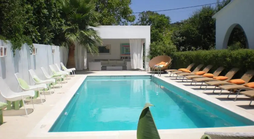 Manolis House