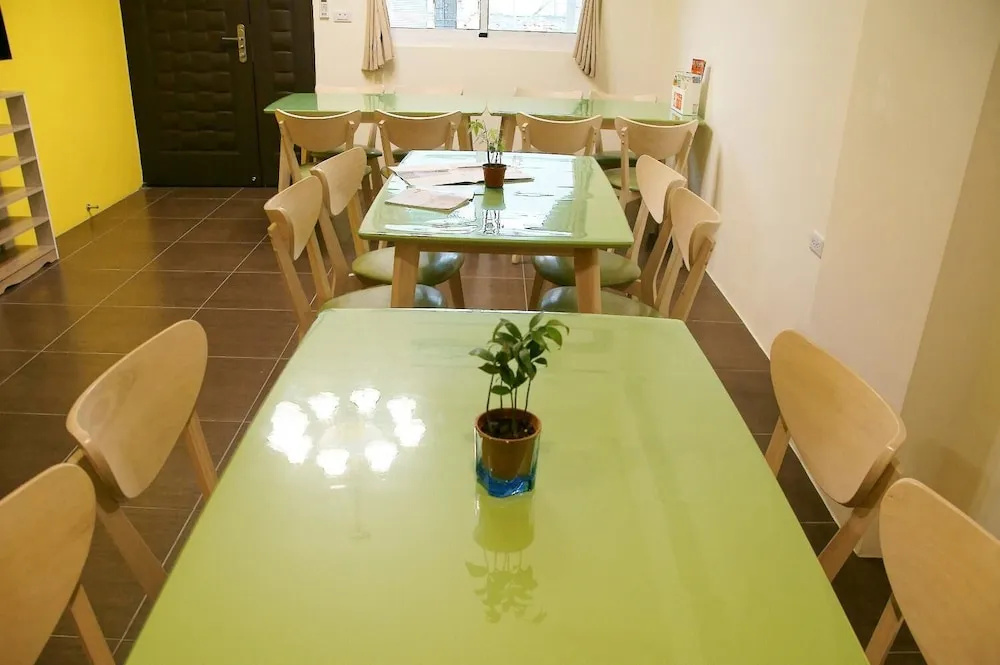 Pet Friendly Bear Station Smart Stay