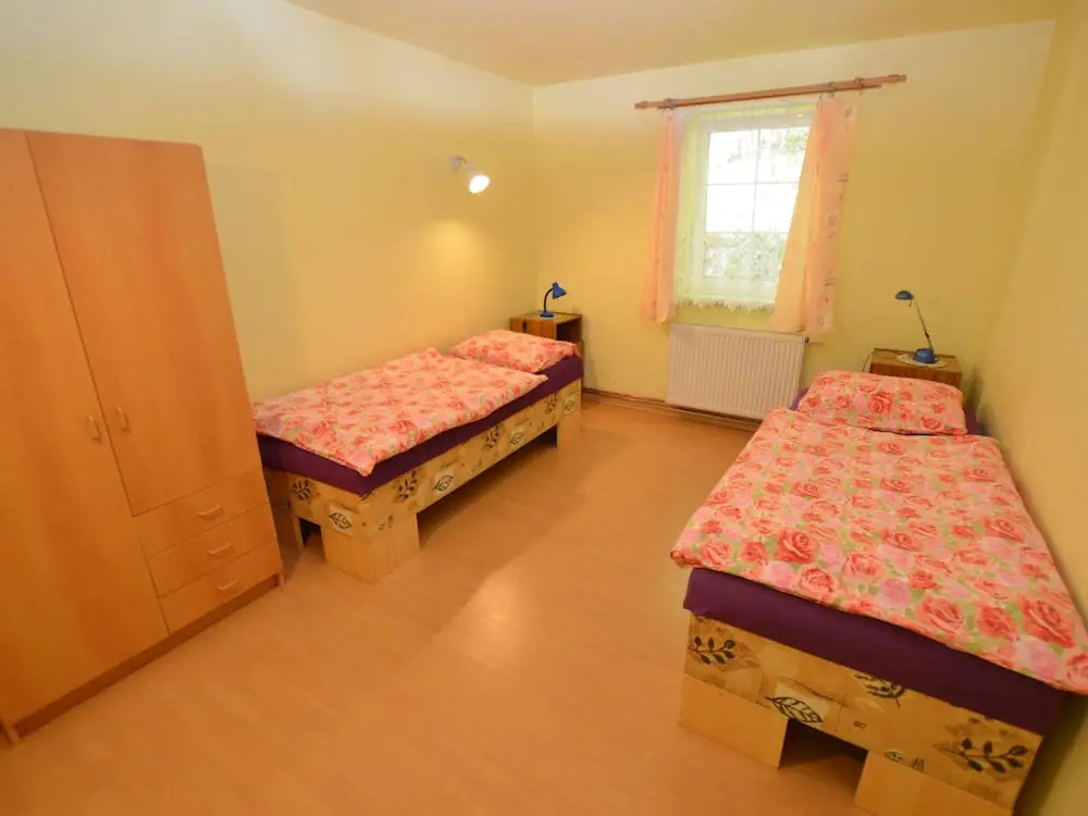 Comfortable Detached House With Large Garden