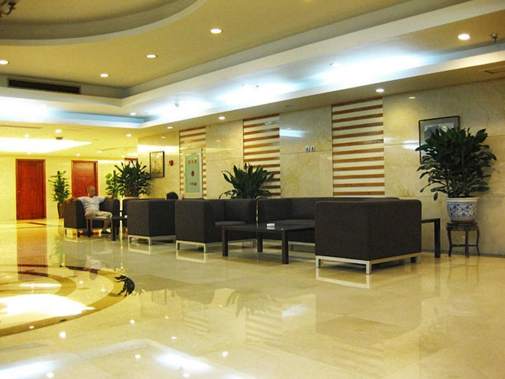 Tianjin Super Garden Hotel
