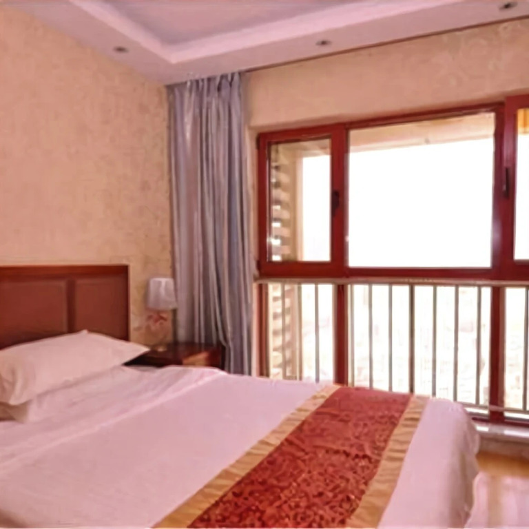 Tairui Fashion Hotel