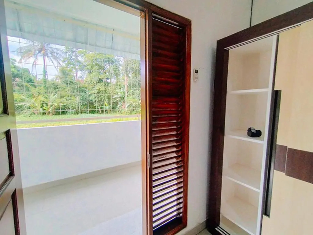 RedDoorz At Artomoro Guest House