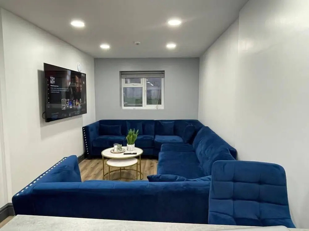 Spacious studio near city centre
