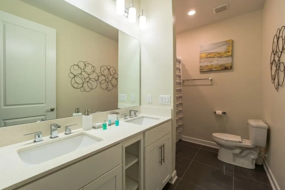 Storey Lake-4741-403sltctdilco 4 Bedroom Condo