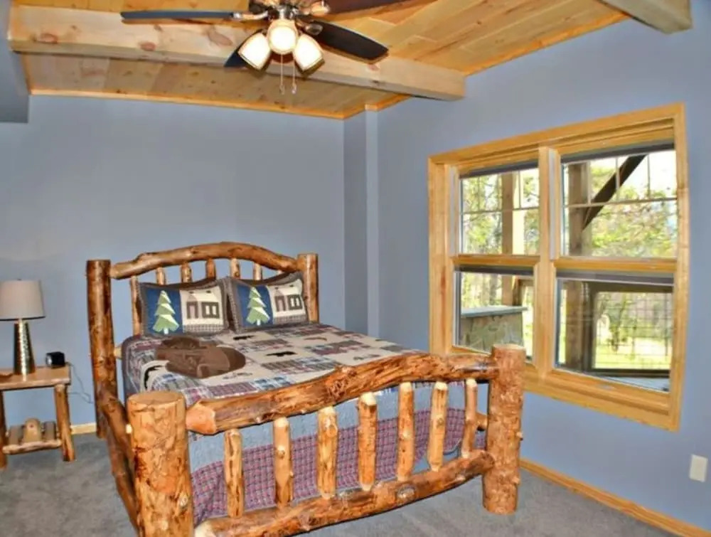 Five Bears Den - Views from EVERY room