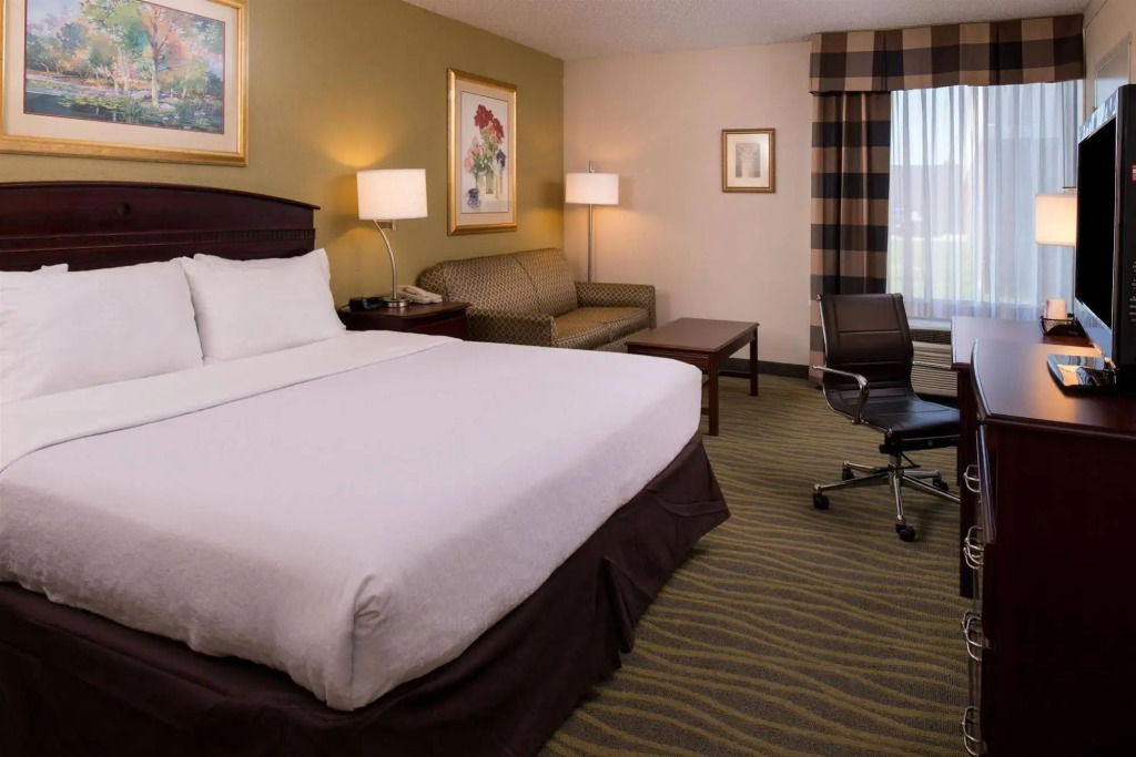 Rochester Airport Plaza Hotel