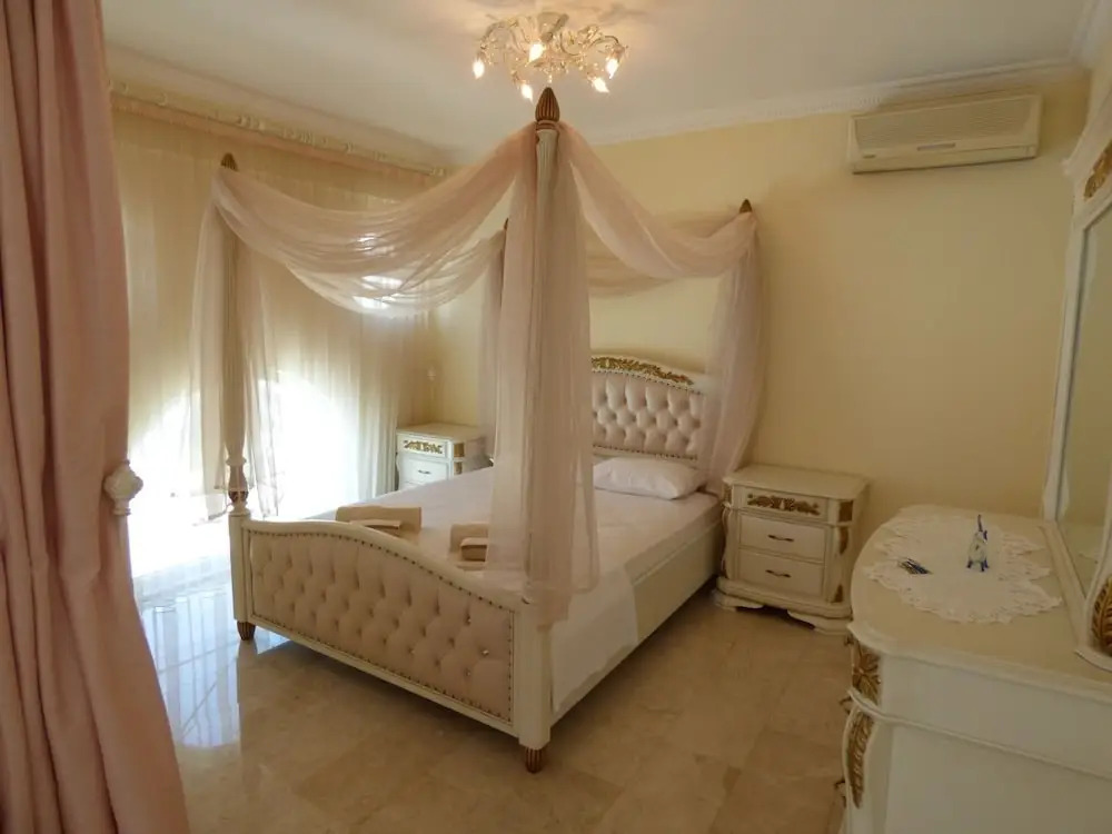 Villa Helios 11 by Elm