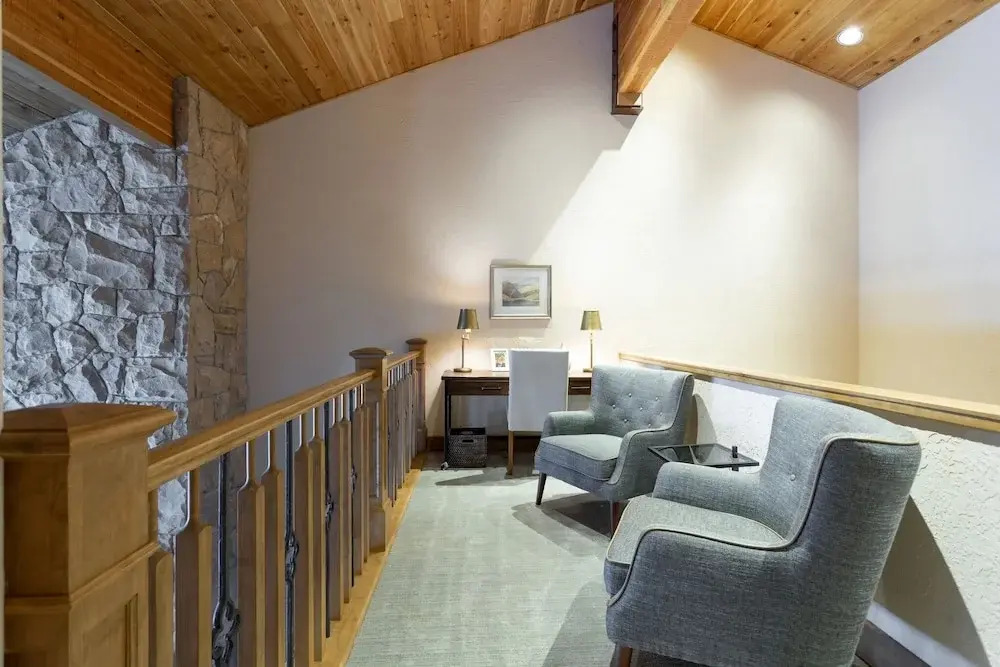 Sterling Lodge at Deer Valley Resort - Three Bedroom Condo with Hot Tub #108 3 Condo