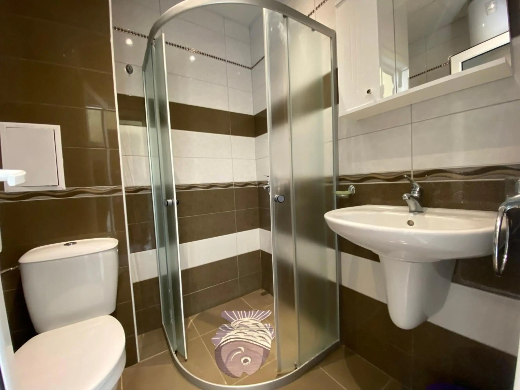 One Bedroom Apartment Admiral Plaza C 45