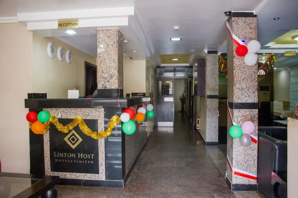De' Bliss Hotel and Suites