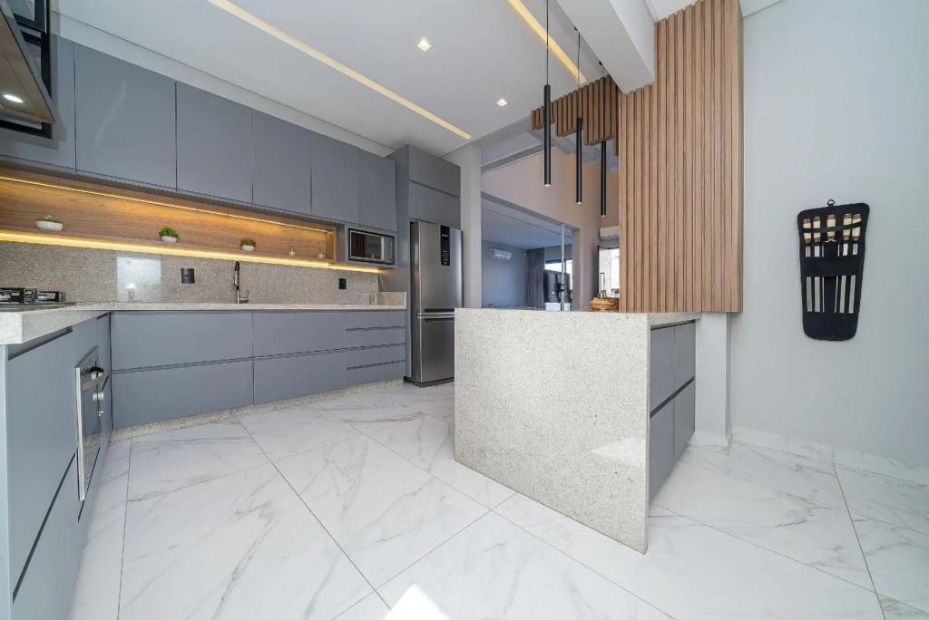 292 - Casa de luxo com Piscina em Mariscal, 04 quartos, ideal para 10 pessoas