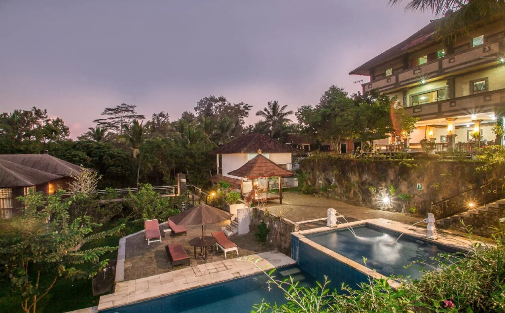 Puri Saron Hotel Madangan - Gianyar