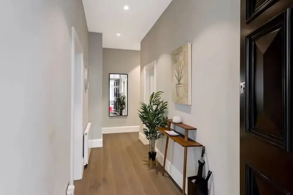 Collingham Road - 2 Bedroom Apartment I