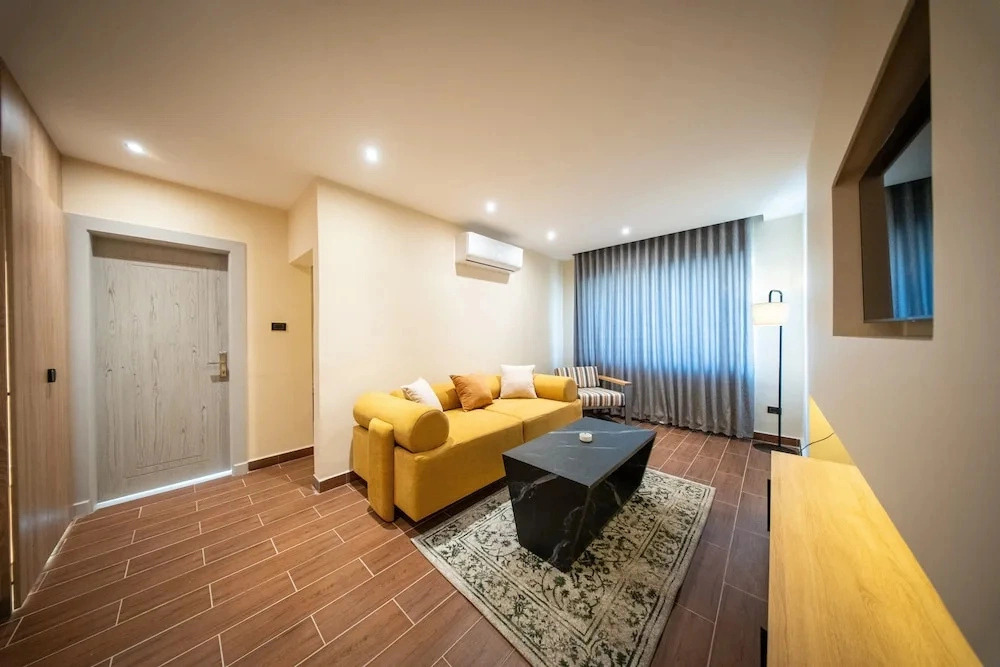 B Suites Boutique Hotel