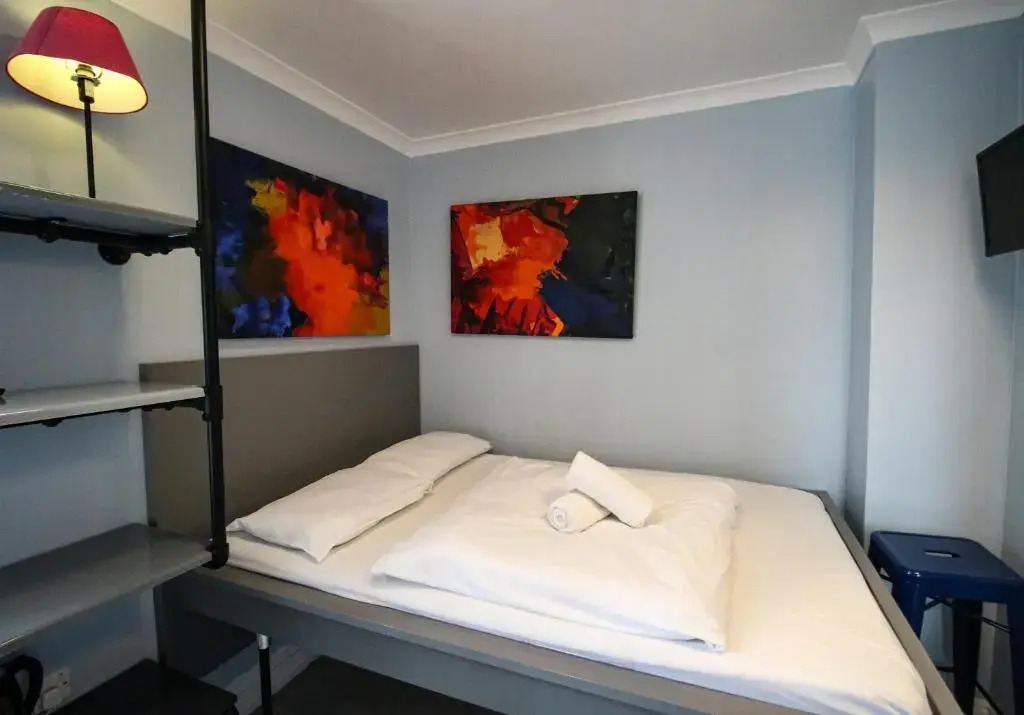 Astor Hyde Park Hostel