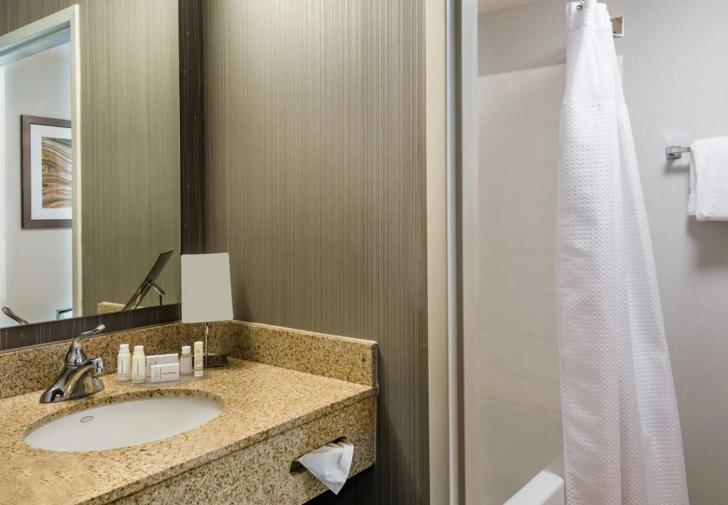 Courtyard by Marriott Danbury