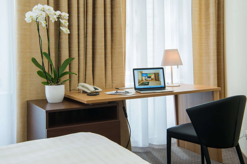 HiLight Suites Hotel