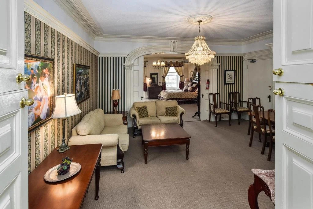 Noble Suites