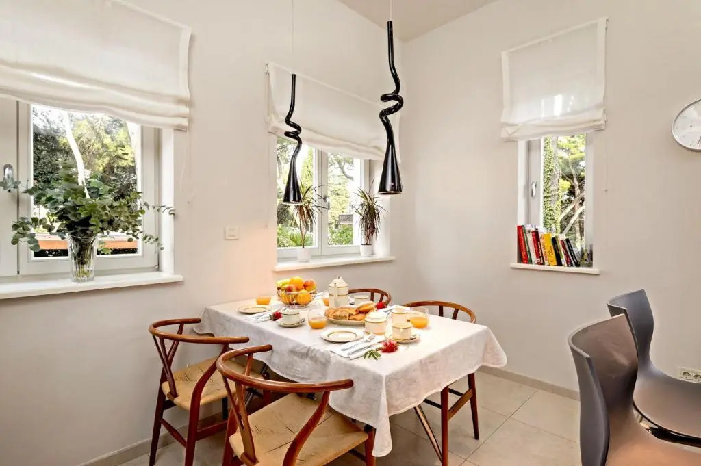 Exclusive Seafront Villa 5 Bedrooms Villa Mestro Outdoor Pool