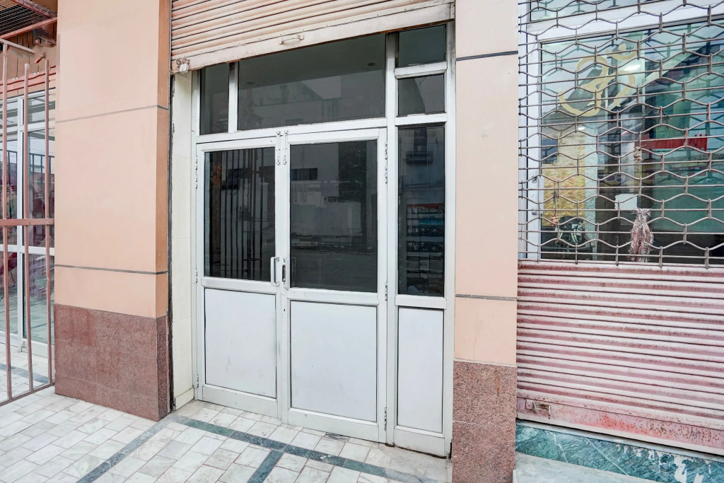 Fabhotel Maharoopa