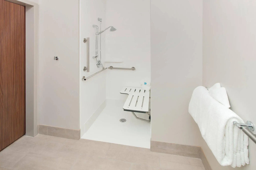Holiday Inn Express & Suites - Sterling Heights-Detroit Area by IHG