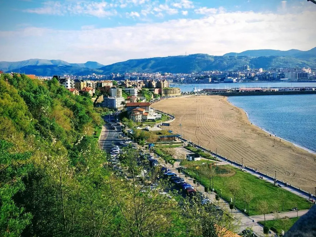 Apartamento en la playa con parking privado