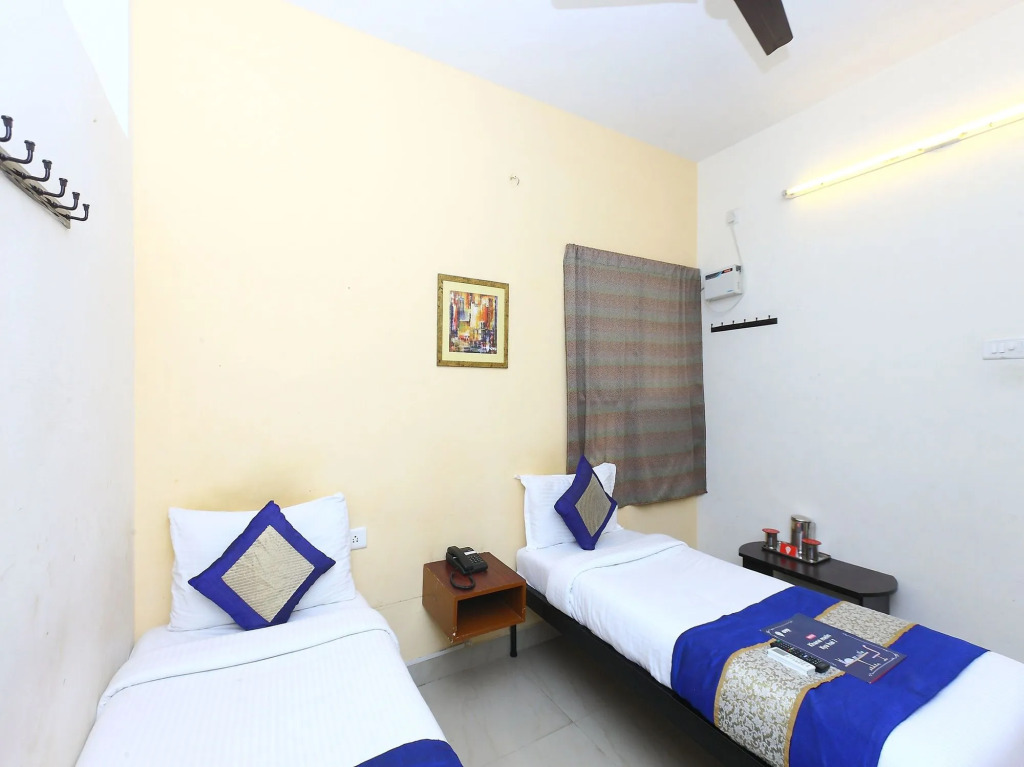 OYO 3860 Apartment JLS Gruha