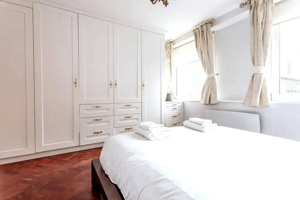 Spacious Holborn Apartment Close to Tube
