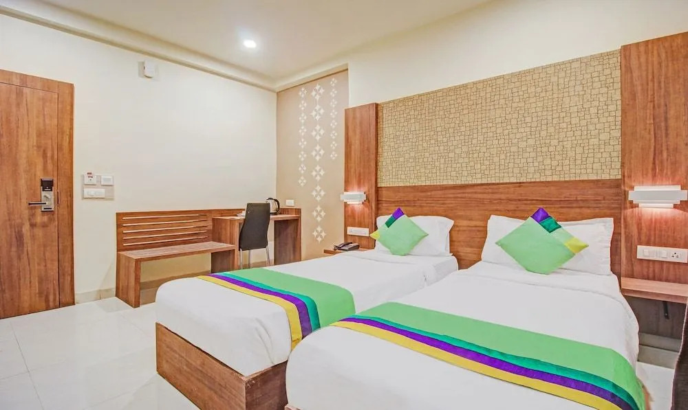 FabHotel Arastu Plaza - Nr Nampally Railway Station