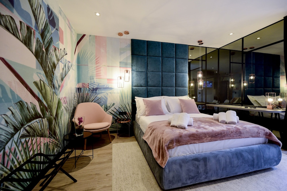 The Lion Rooms