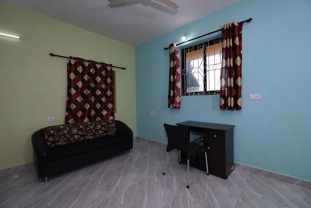 OYO 22994 Home Cozy 2BHK Near Mall De Goa