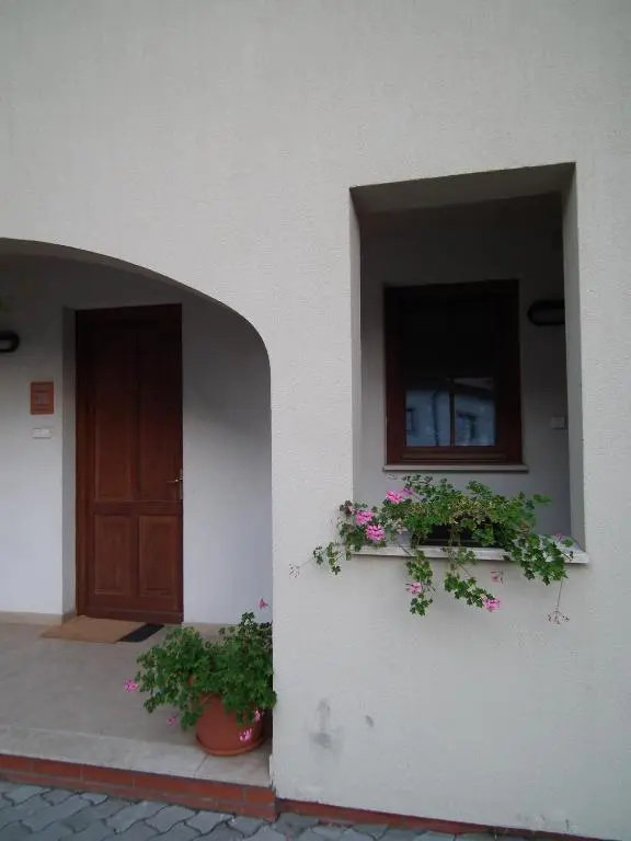 Modor Apartman