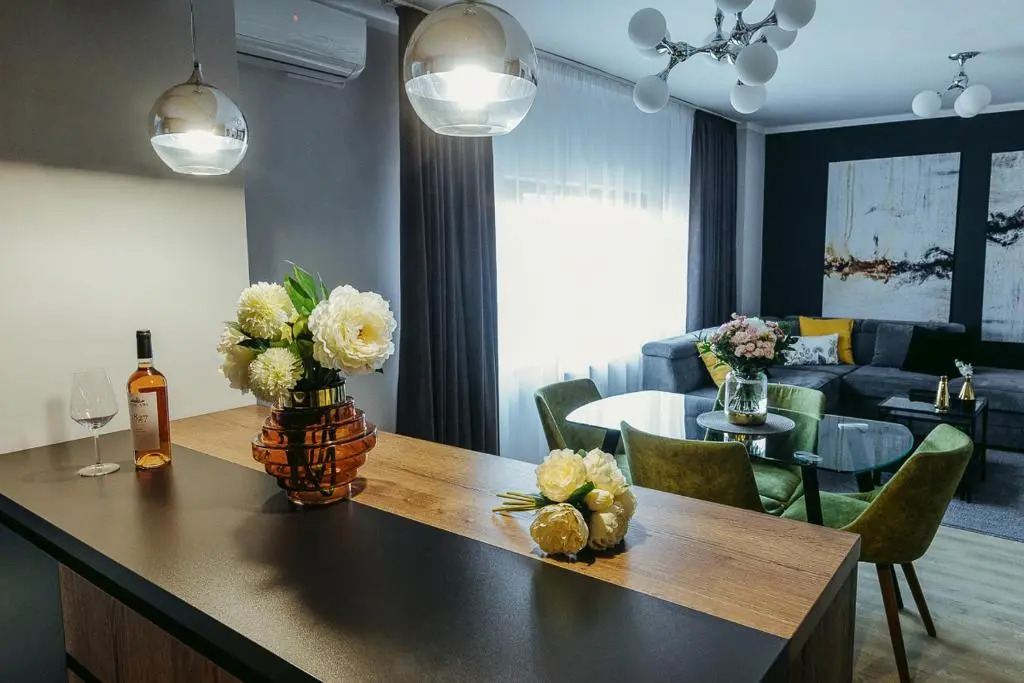 Charlotte Residence - 2 Bedrooms Apartment