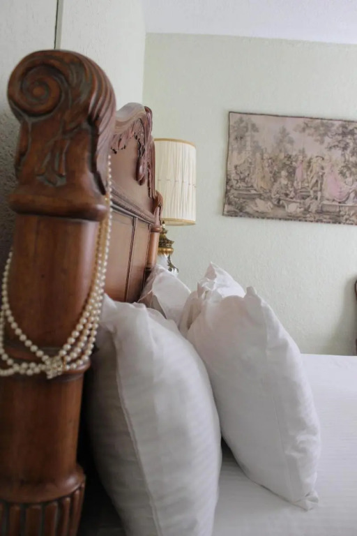 The DeLand Hotel