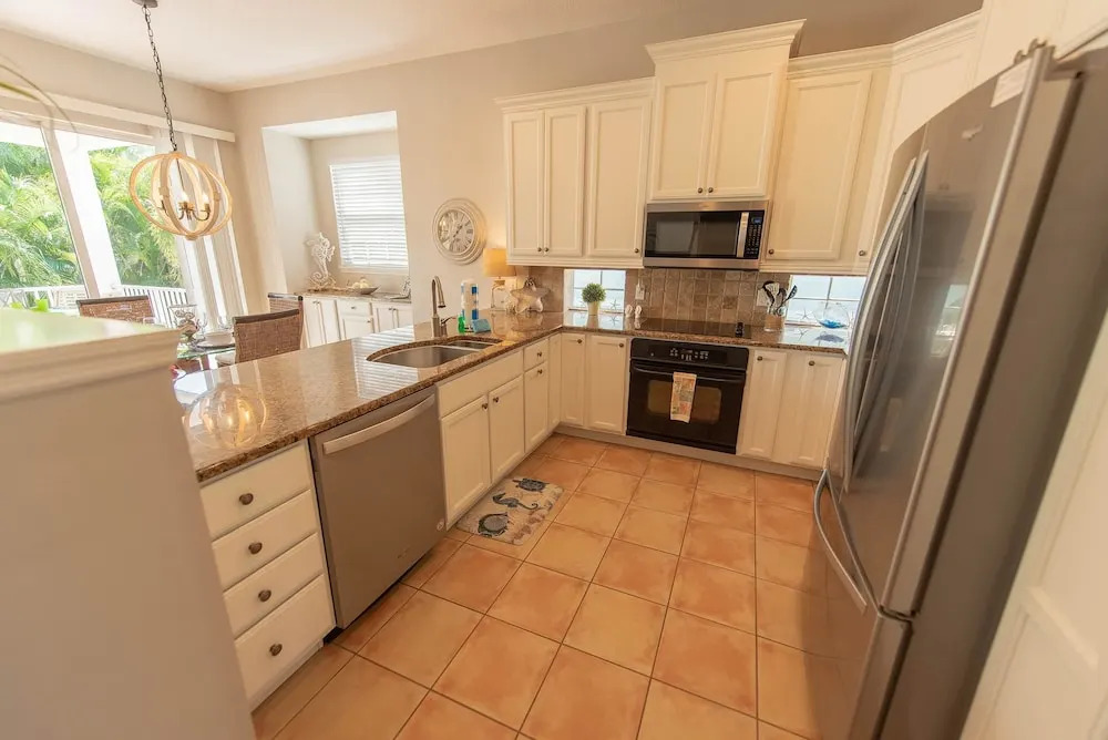 Dolphin House Apartment 3