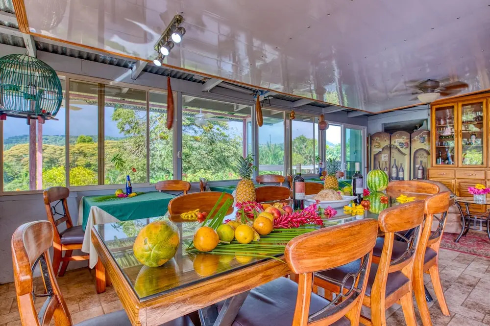 Arenal Chill Inn