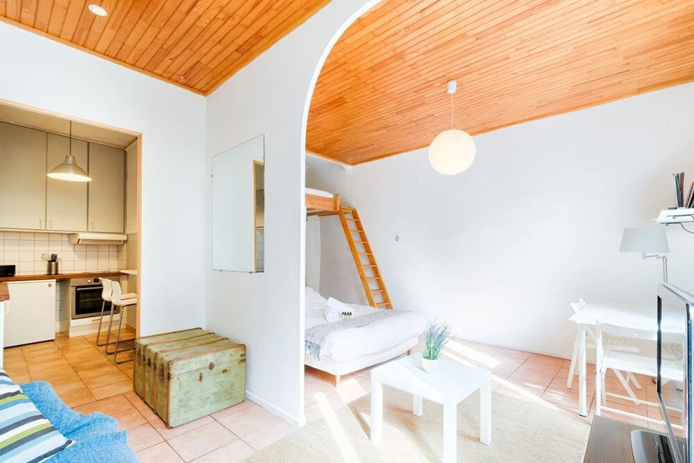 Large one Room Apartment - Notre Dame de la Garde