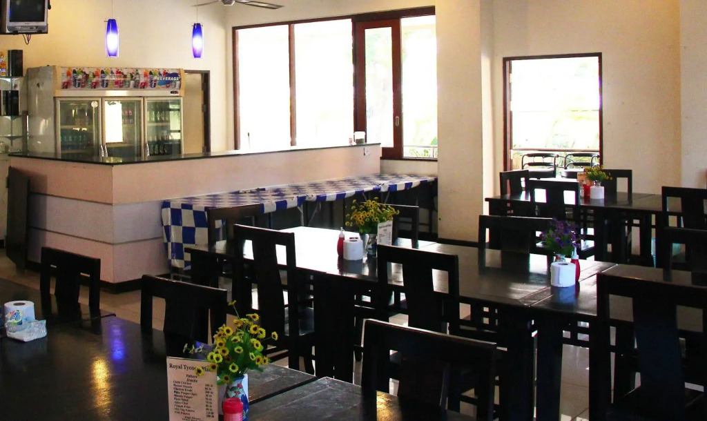 Royal Tycoon Place
