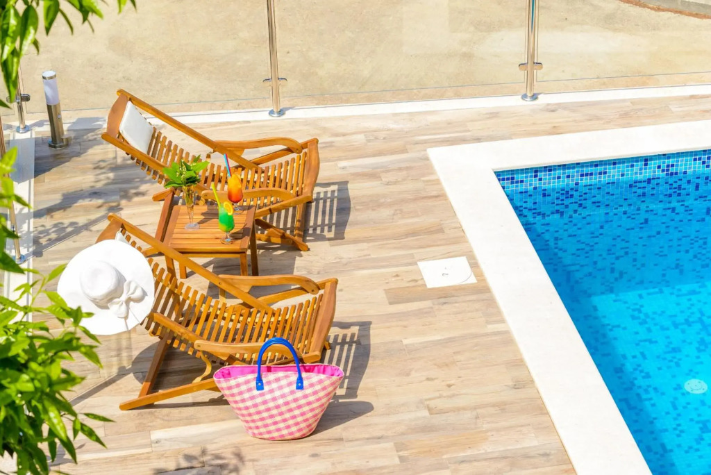 Tandem Apartments with Swimming pool