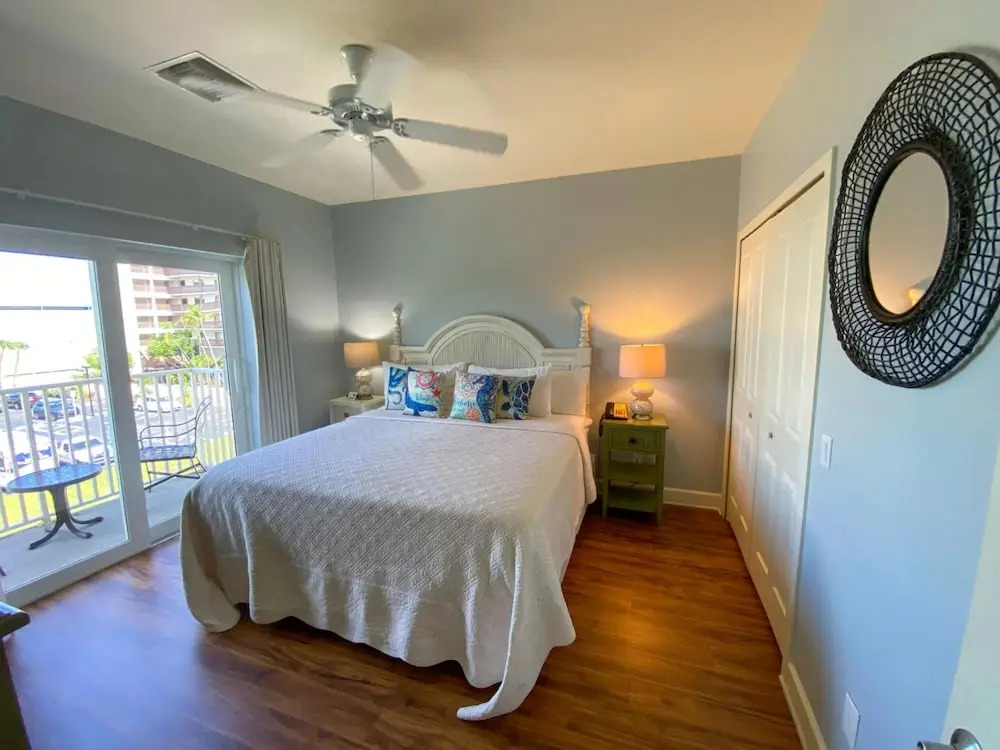 Harbour House at the Inn Unit 303 by Coastal Vacation Properties