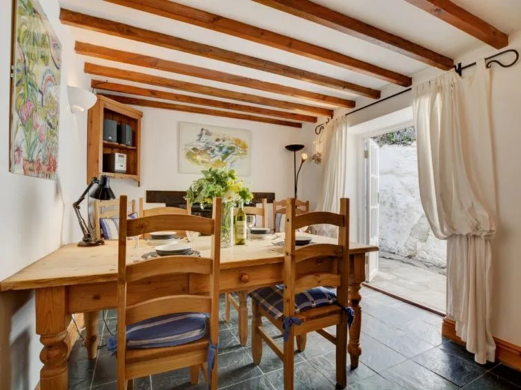Holiday Home Cross Keys