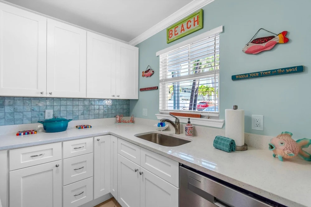 Barefoot Beach Resort F106