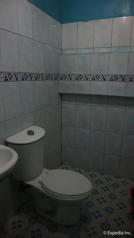 U & Me Apartelle Inn