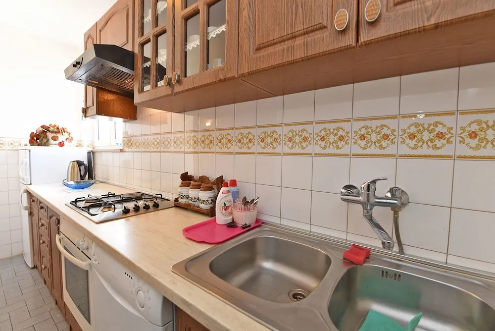 Apartment 621