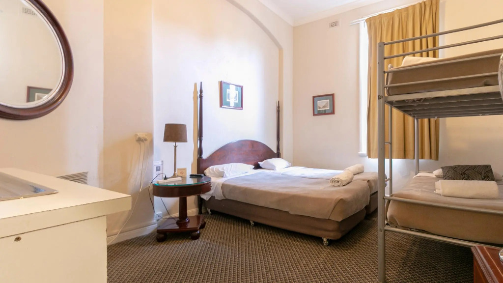Woolbrokers Hotel