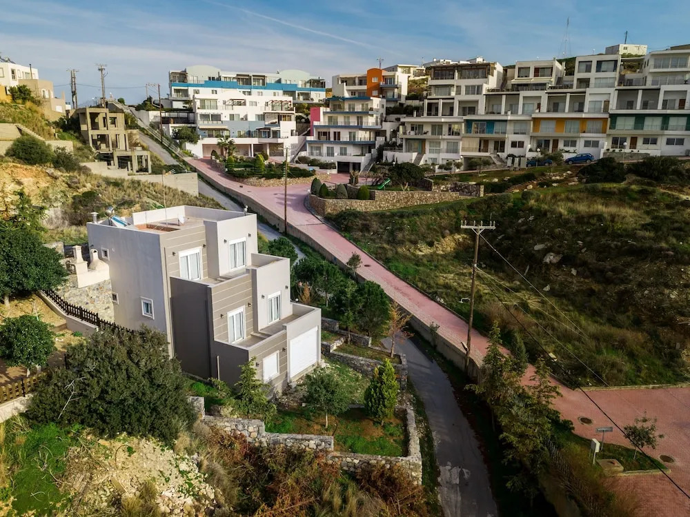 Swan Villa Lygaria