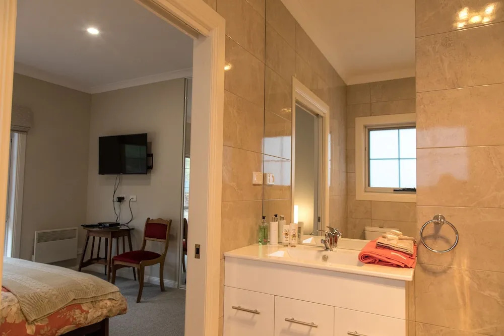 Mountain Blue Guest Accommodation