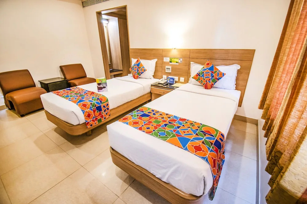 FabHotel Prime Royal Castle