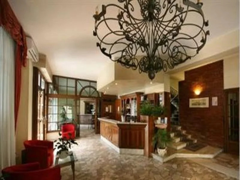 Ariston Hotel